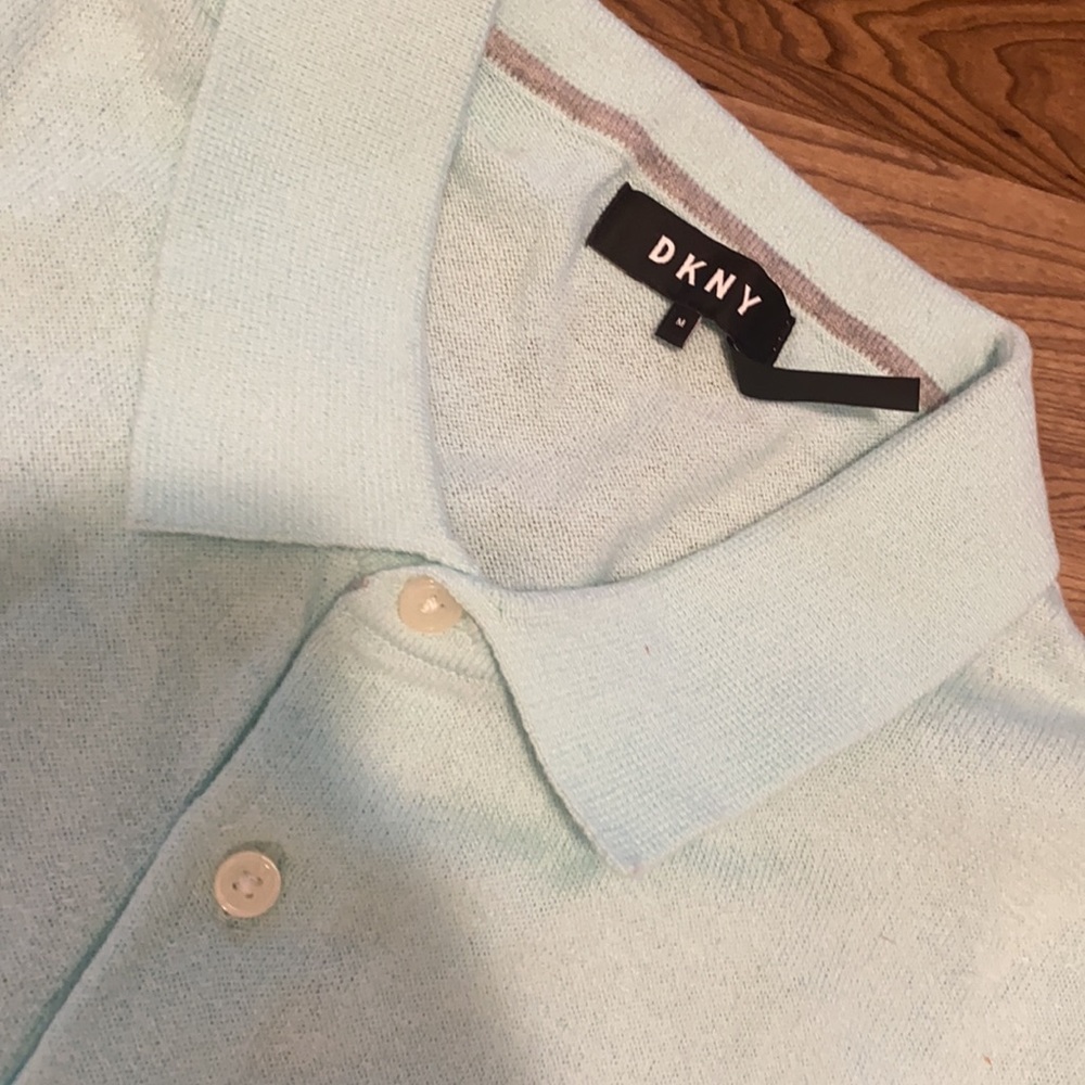 Men’s DKNY Polo Size Medium - Picture 2 of 4